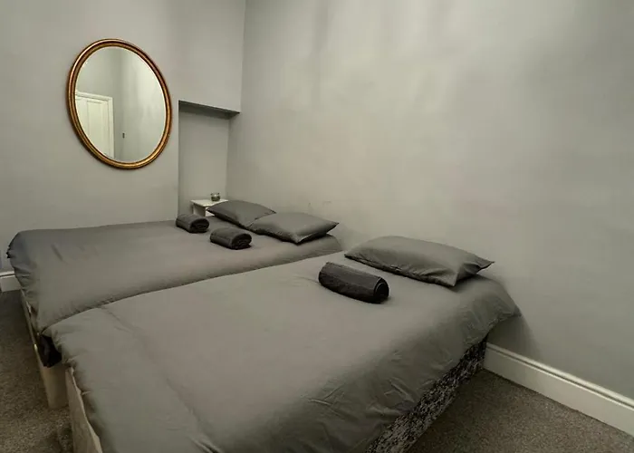 Luxury Triple Near Croke Park - 2 Dublin